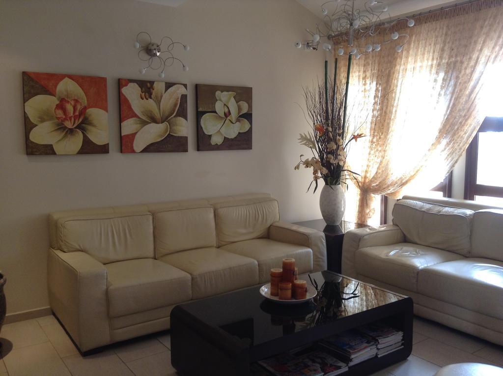 Avillion Holiday Apartments Klorakas Exterior photo