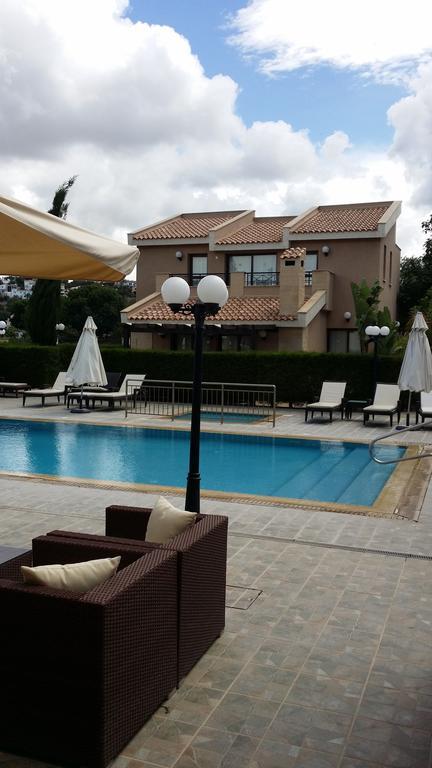 Avillion Holiday Apartments Klorakas Exterior photo
