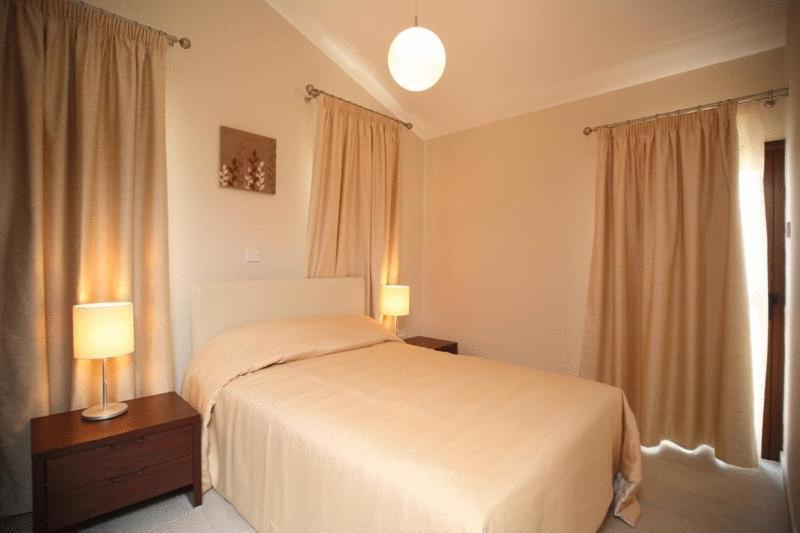 Avillion Holiday Apartments Klorakas Room photo